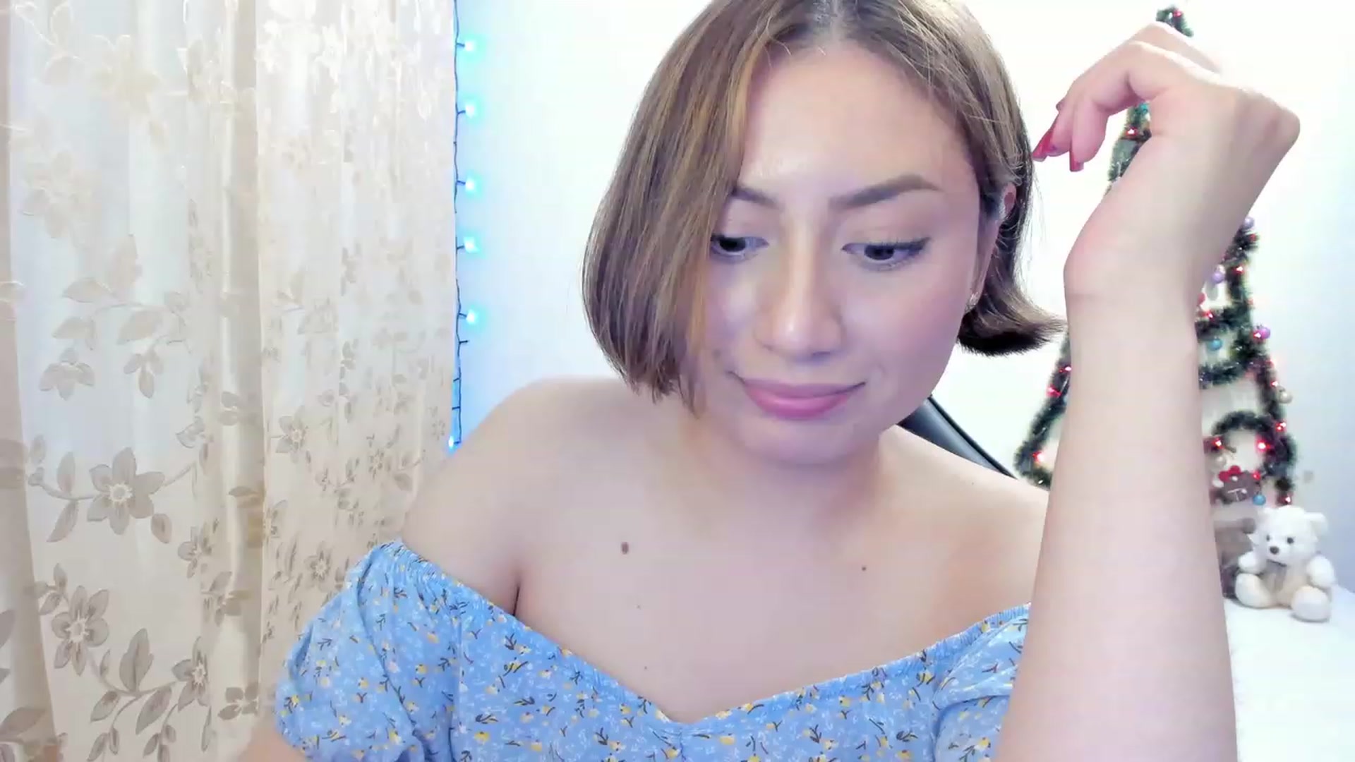 Gallery image thumbnail from Day_Anna's myfreecams stream on, 12/20/2022, 22:15 image 20 of 20