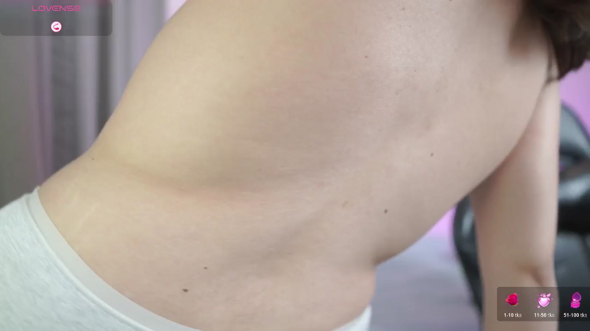 Gallery image thumbnail from Day_Anna's myfreecams stream on, 12/22/2025, 18:17 image 14 of 20