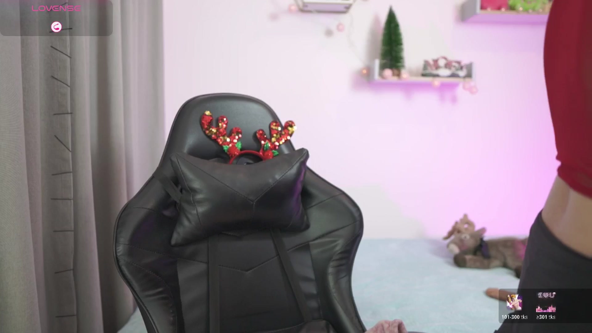 Gallery image thumbnail from Day_Anna's myfreecams stream on, 12/24/2025, 18:40 image 12 of 20