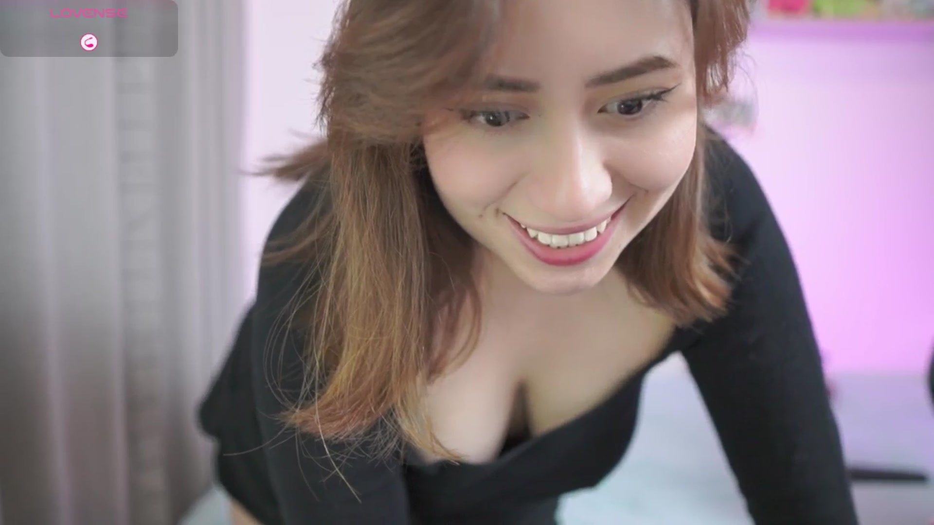 Gallery image thumbnail from Day_Anna's myfreecams stream on, 01/02/2026, 19:04 image 4 of 20