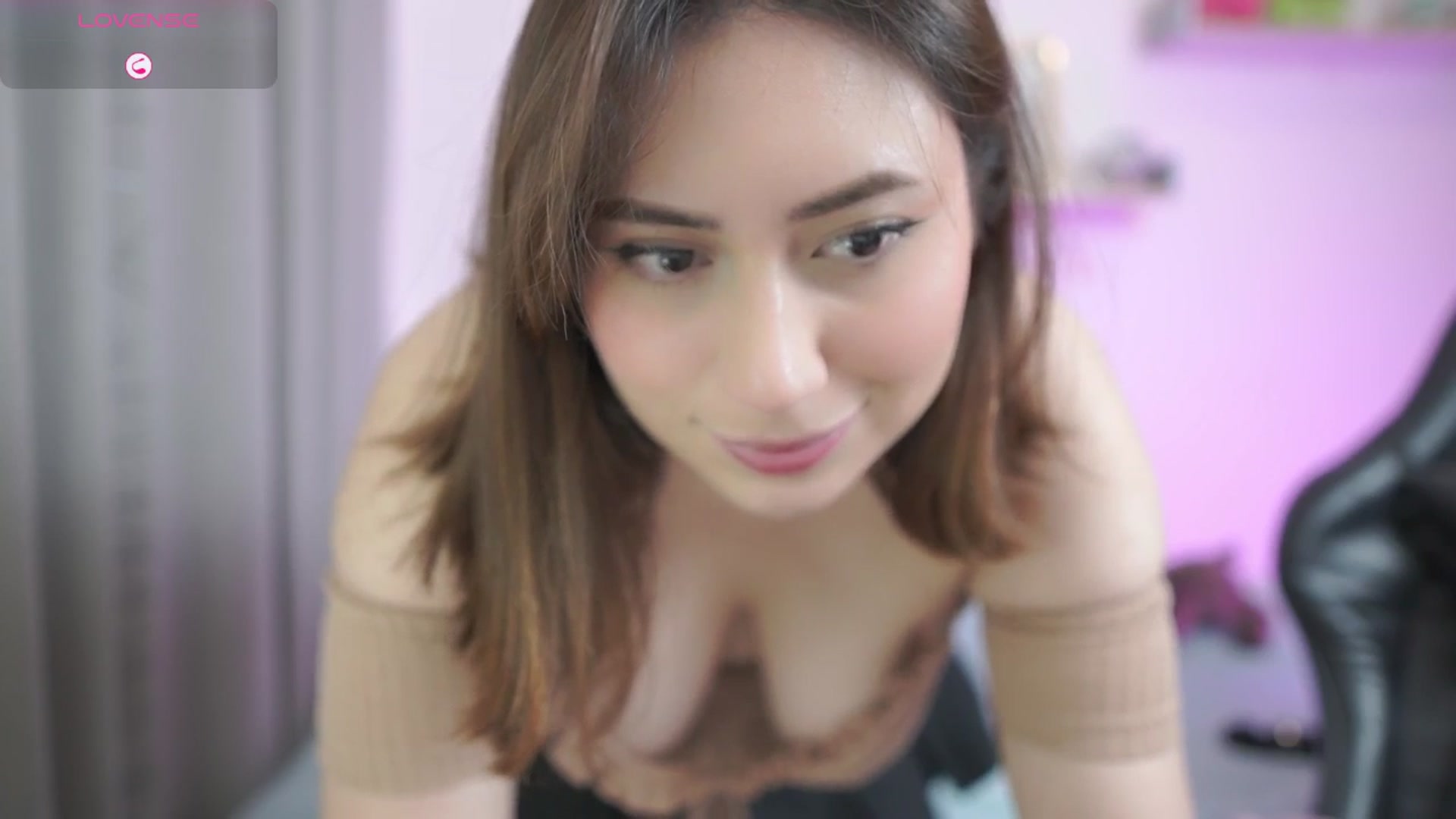 Gallery image thumbnail from Day_Anna's myfreecams stream on, 01/22/2026, 17:08 image 15 of 20