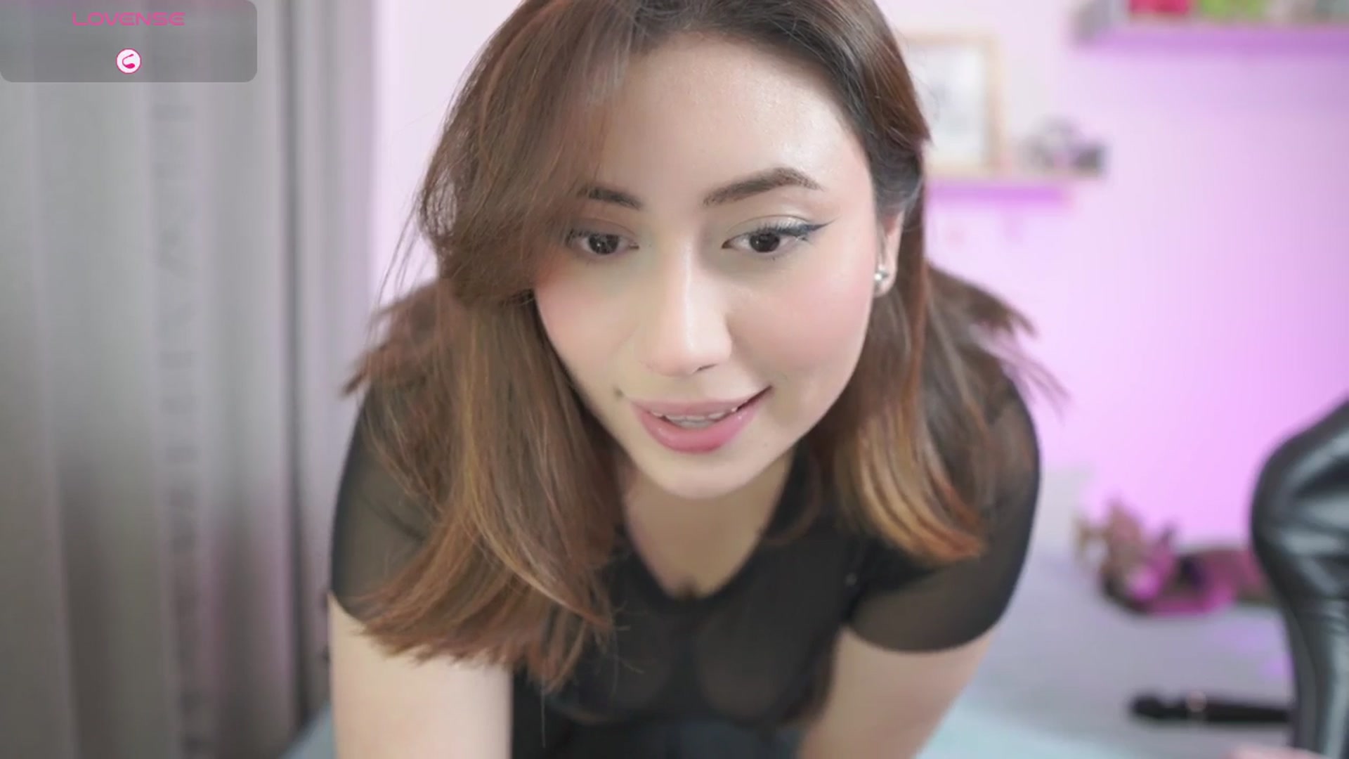 Gallery image thumbnail from Day_Anna's myfreecams stream on, 02/07/2026, 17:02 image 18 of 20
