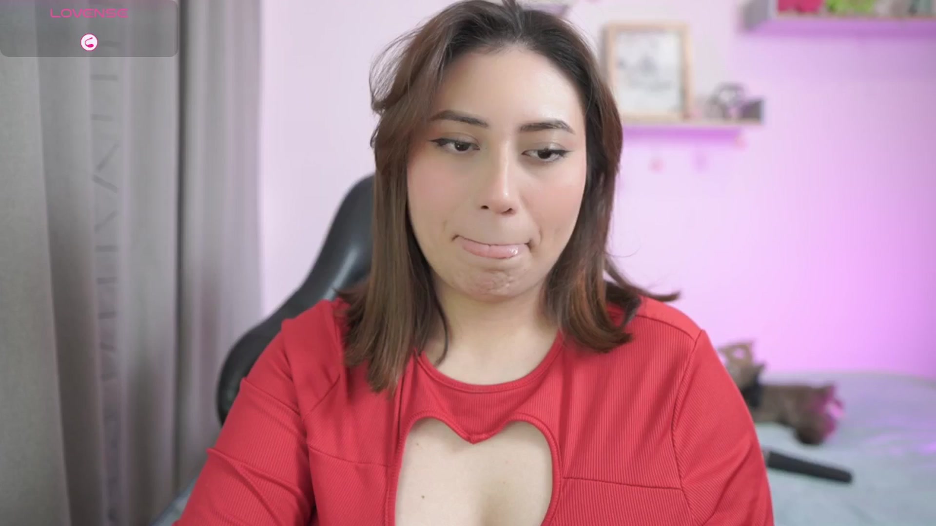Gallery image thumbnail from Day_Anna's myfreecams stream on, 02/15/2026, 17:39 image 18 of 20