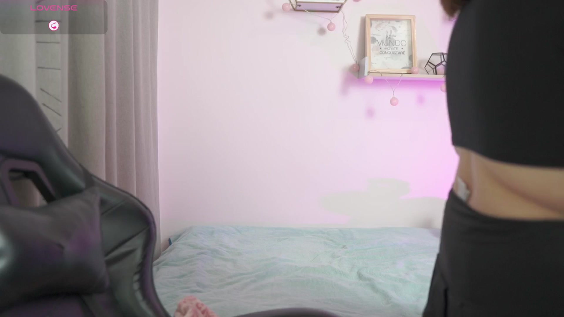 Gallery image thumbnail from Day_Anna's myfreecams stream on, 03/12/2026, 18:40 image 20 of 20