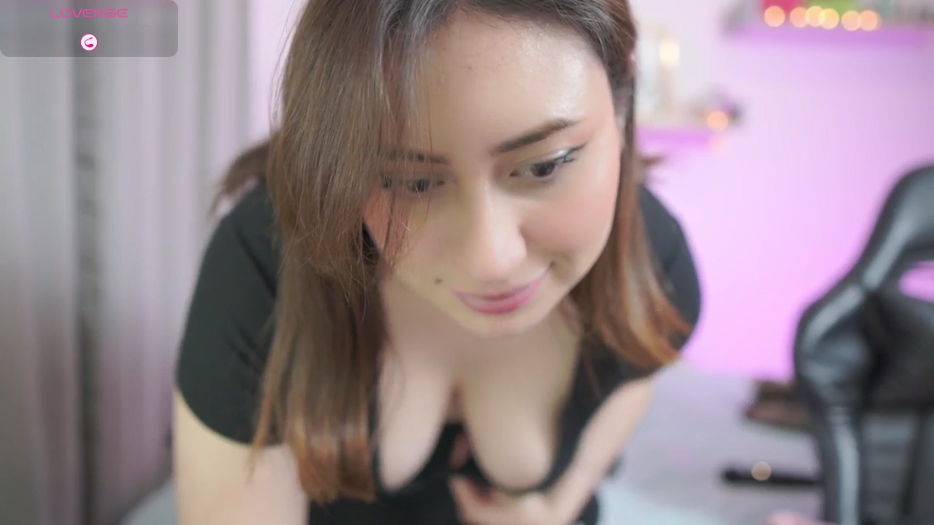 Gallery image thumbnail from Day_Anna's myfreecams stream on, 04/11/2026, 21:16 image 4 of 20