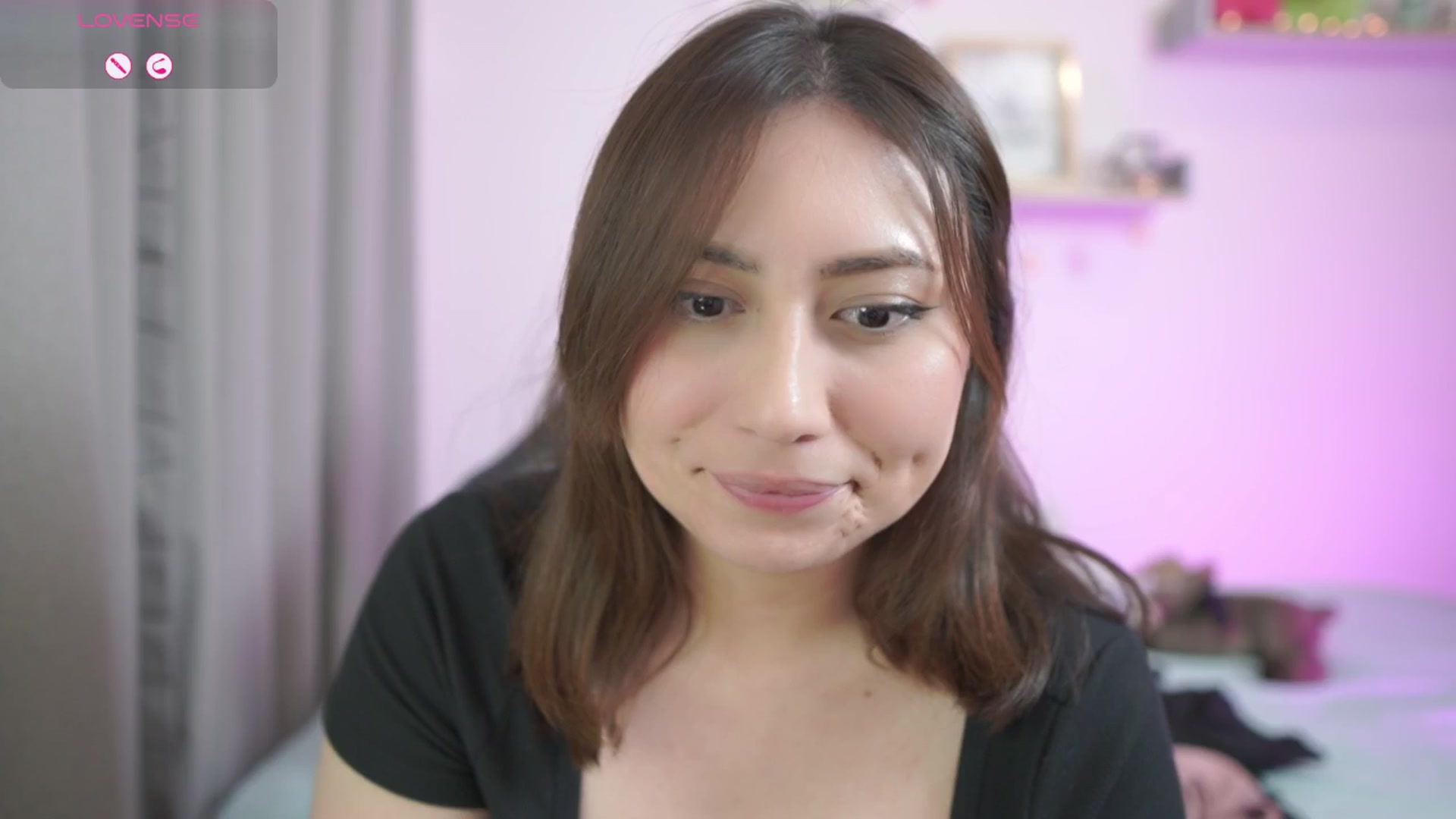 Gallery image thumbnail from Day_Anna's myfreecams stream on, 04/19/2026, 22:11 image 14 of 20