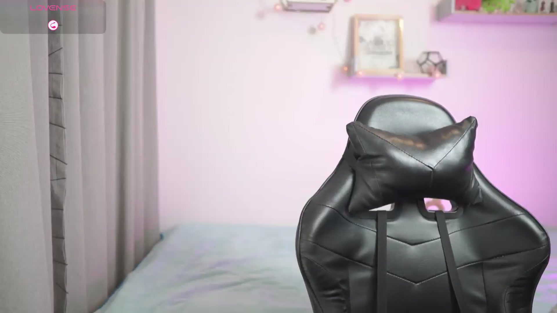 Gallery image thumbnail from Day_Anna's myfreecams stream on, 04/24/2026, 22:28 image 17 of 20