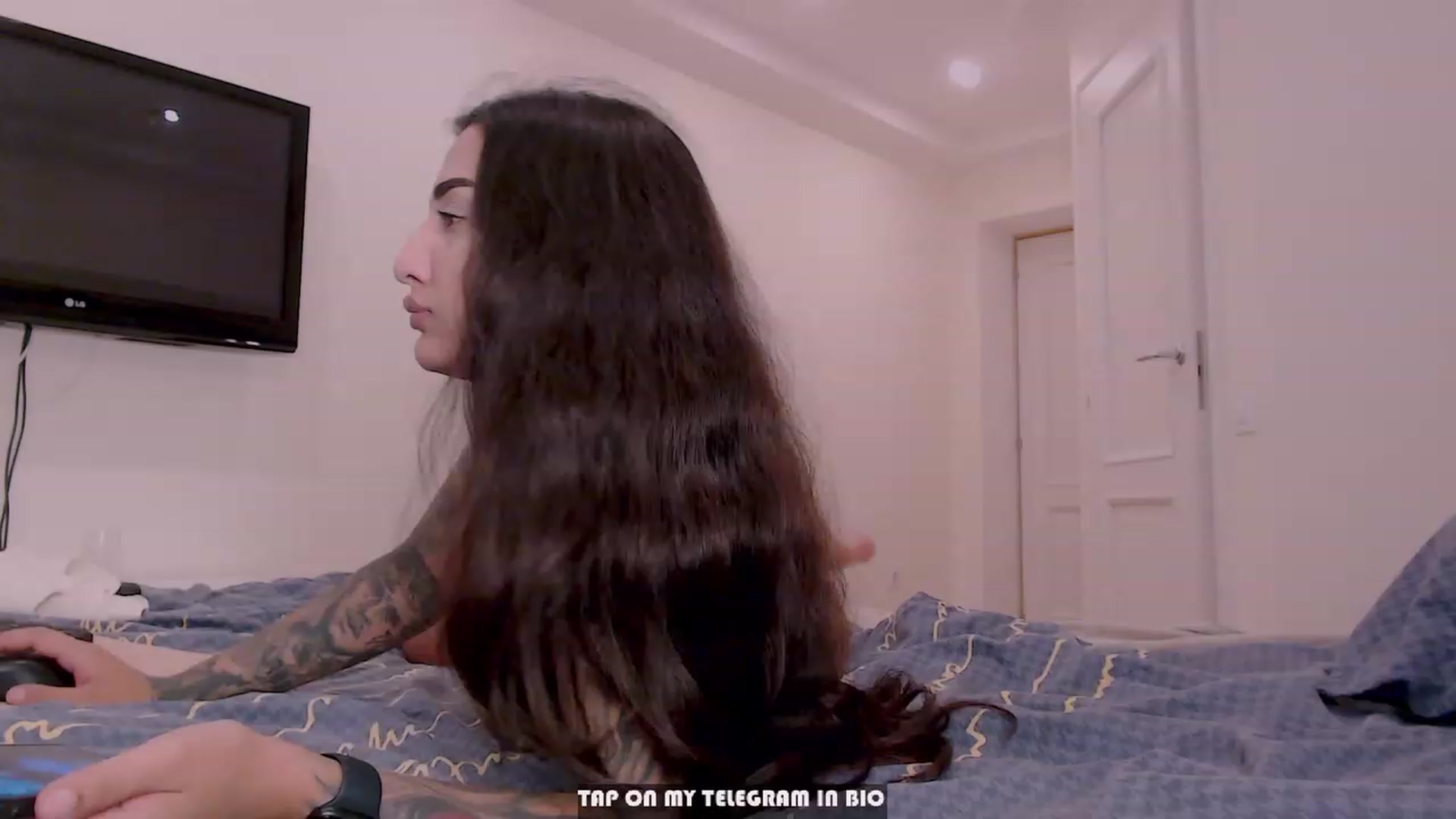 Gallery image thumbnail from Daya_off_Gang's myfreecams stream on, 07/17/2023, 20:33 image 7 of 20
