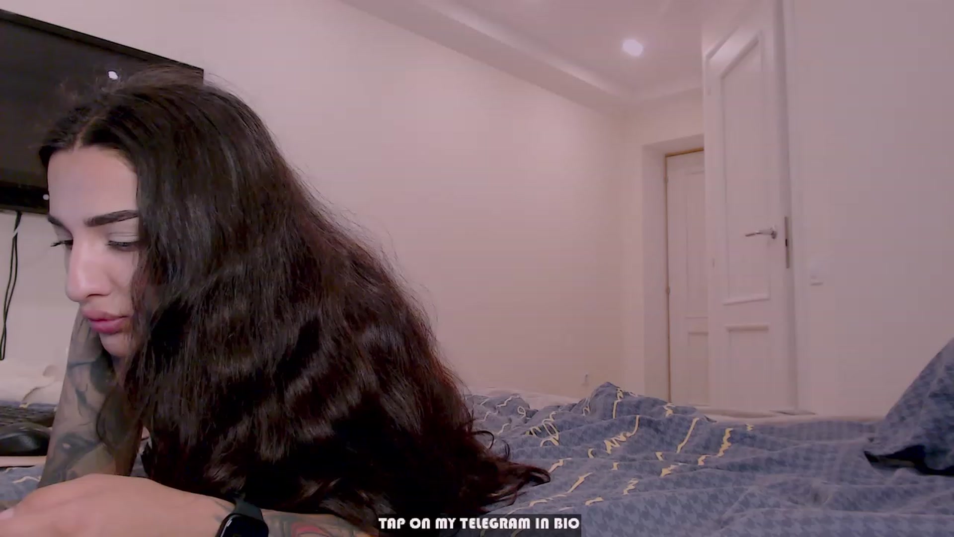 Gallery image thumbnail from Daya_off_Gang's myfreecams stream on, 07/17/2023, 20:33 image 8 of 20