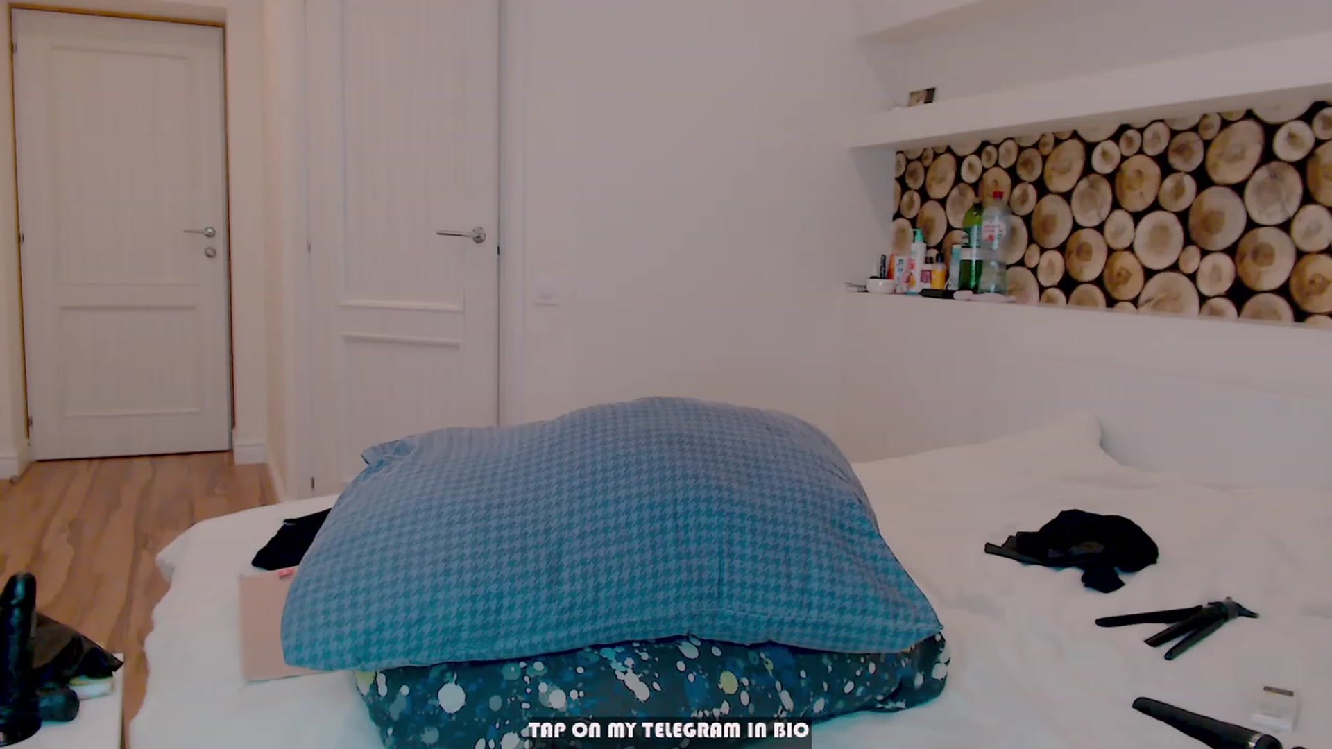 Gallery image thumbnail from Daya_off_Gang's myfreecams stream on, 08/16/2023, 21:01 image 8 of 20