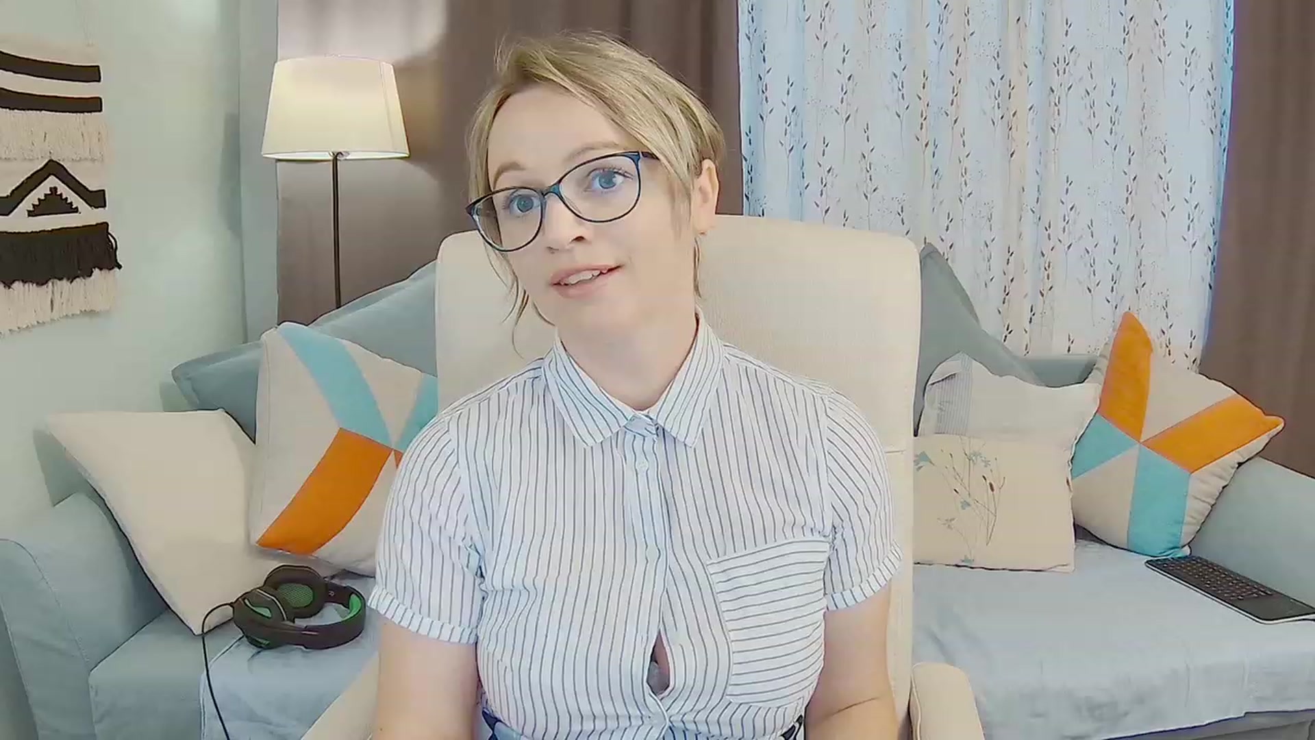 Gallery image thumbnail from DazzlingSmile's myfreecams stream on, 07/02/2023, 13:47 image 4 of 20