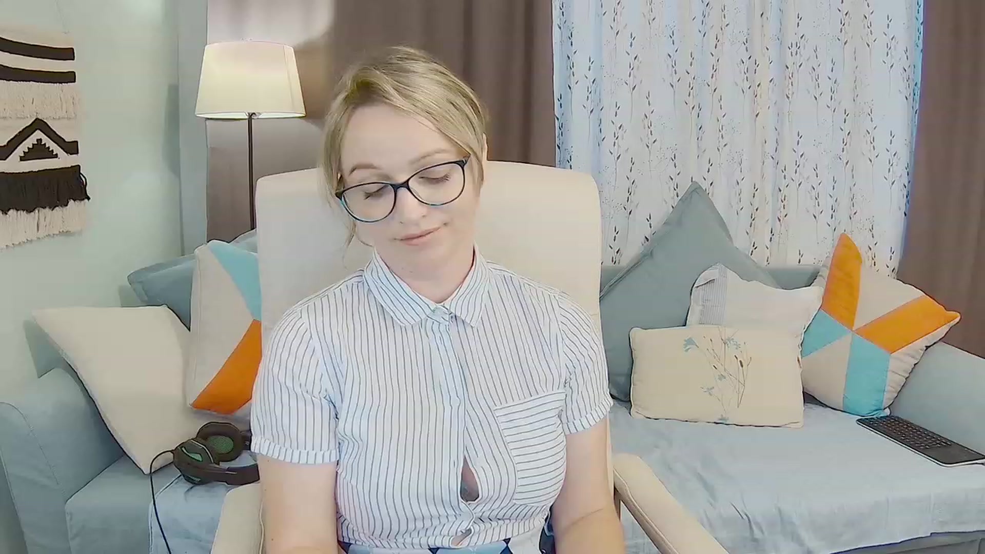 Gallery image thumbnail from DazzlingSmile's myfreecams stream on, 07/02/2023, 14:17 image 5 of 20