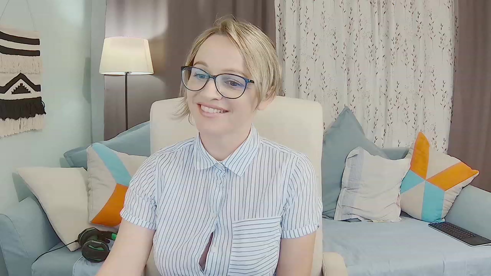Gallery image thumbnail from DazzlingSmile's myfreecams stream on, 07/02/2023, 18:52 image 8 of 20