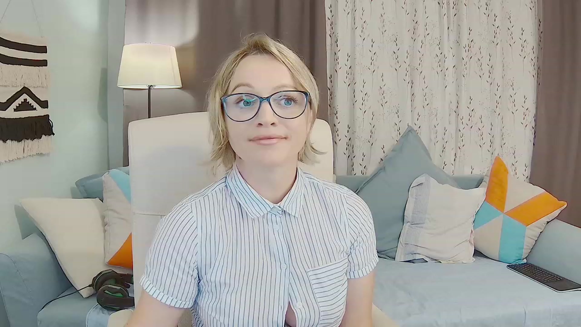 Gallery image thumbnail from DazzlingSmile's myfreecams stream on, 07/02/2023, 18:52 image 14 of 20