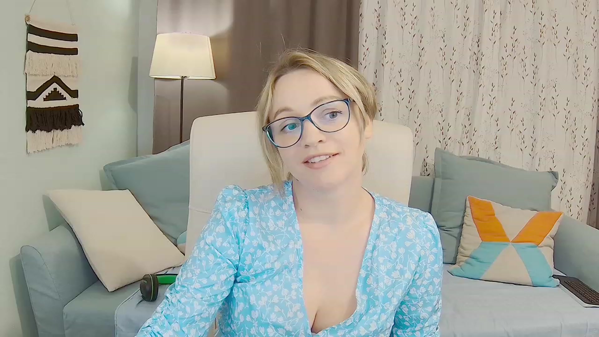 Gallery image thumbnail from DazzlingSmile's myfreecams stream on, 07/22/2023, 17:35 image 20 of 20
