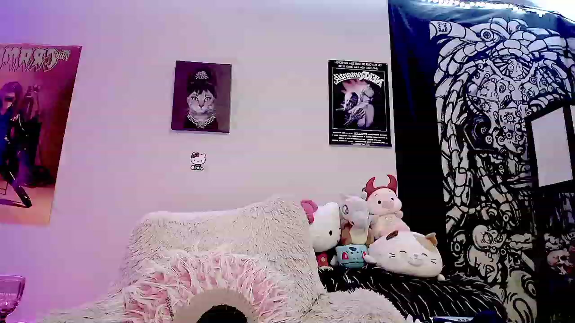 Gallery image thumbnail from DeVille's myfreecams stream on, 10/31/2023, 22:41 image 2 of 20