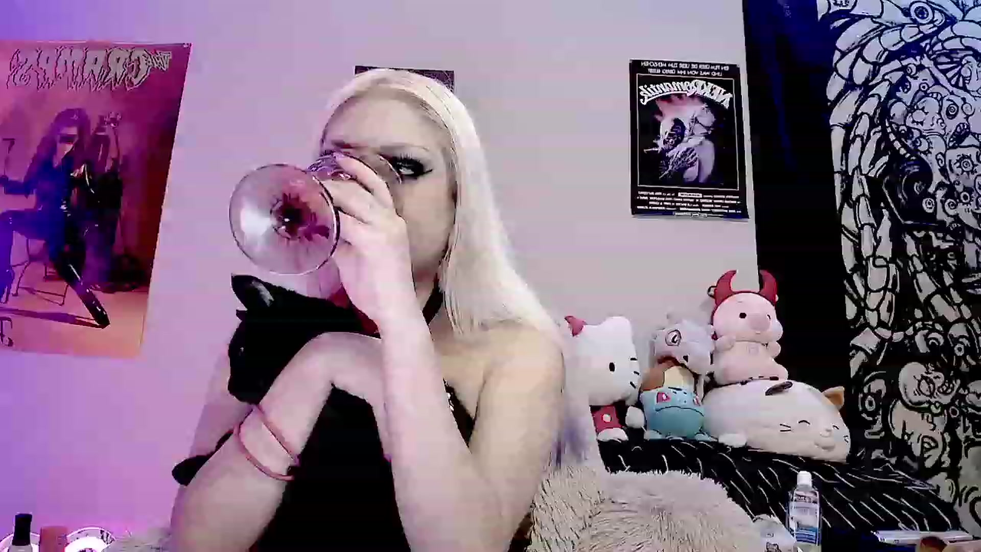 Gallery image thumbnail from DeVille's myfreecams stream on, 11/02/2023, 20:24 image 12 of 20