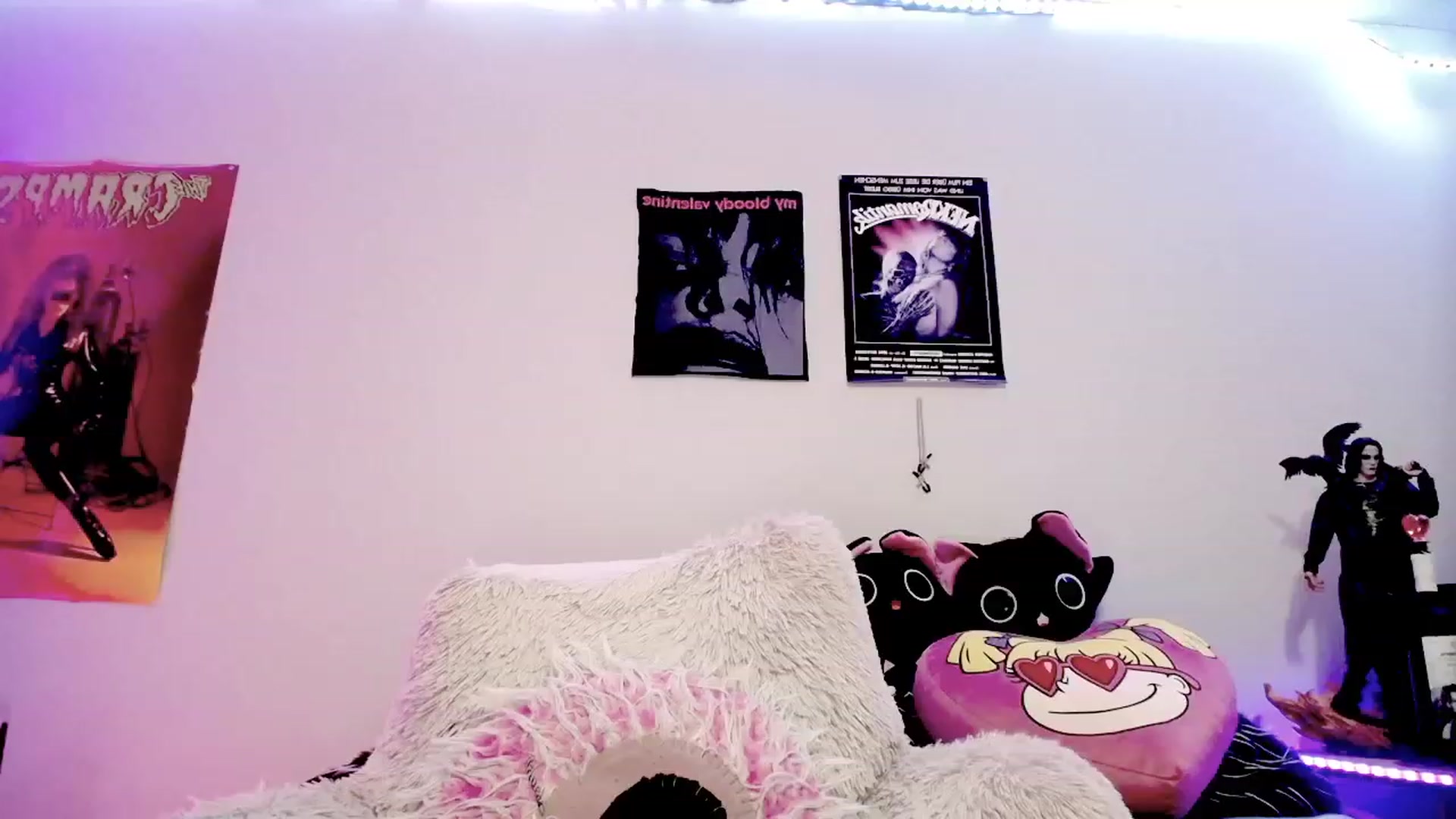 Gallery image thumbnail from DeVille's myfreecams stream on, 02/20/2024, 07:16 image 3 of 20
