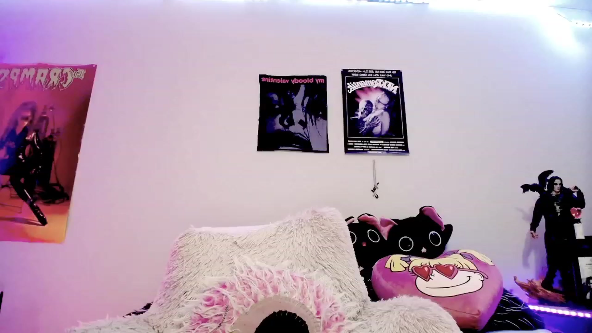 Gallery image thumbnail from DeVille's myfreecams stream on, 02/20/2024, 07:16 image 11 of 20