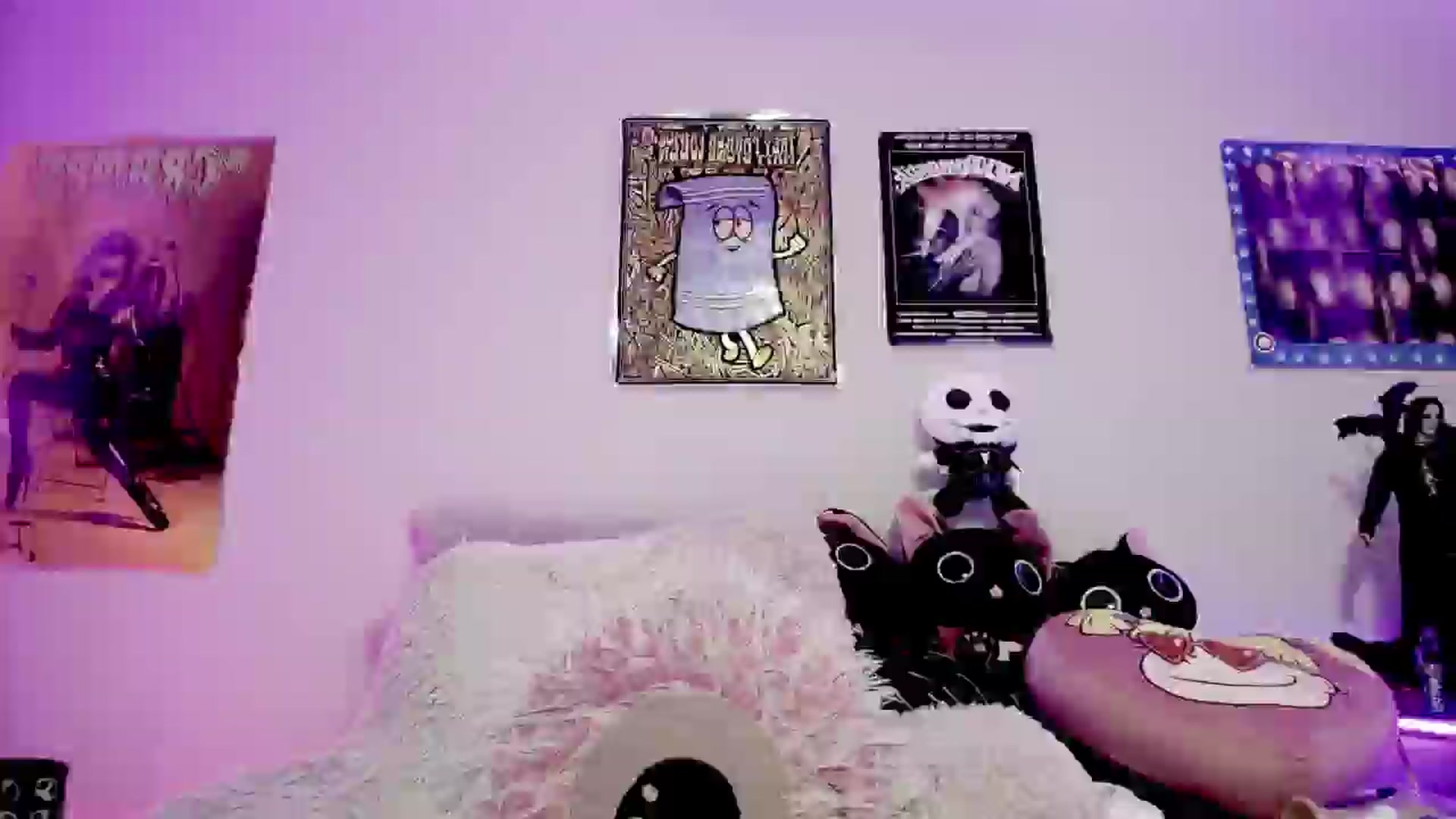 Gallery image thumbnail from DeVille's myfreecams stream on, 05/22/2024, 23:26 image 8 of 20