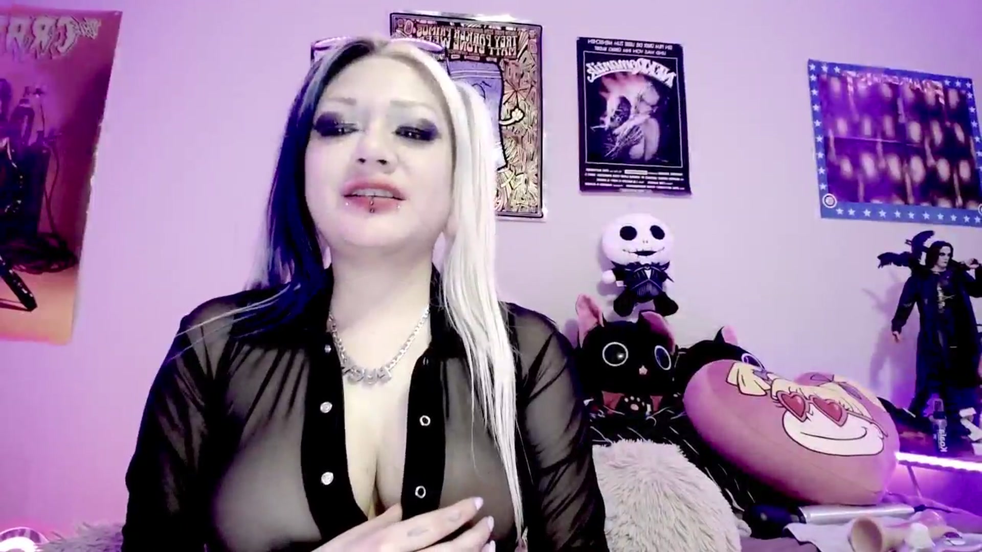 Gallery image thumbnail from DeVille's myfreecams stream on, 05/24/2024, 13:54 image 14 of 20