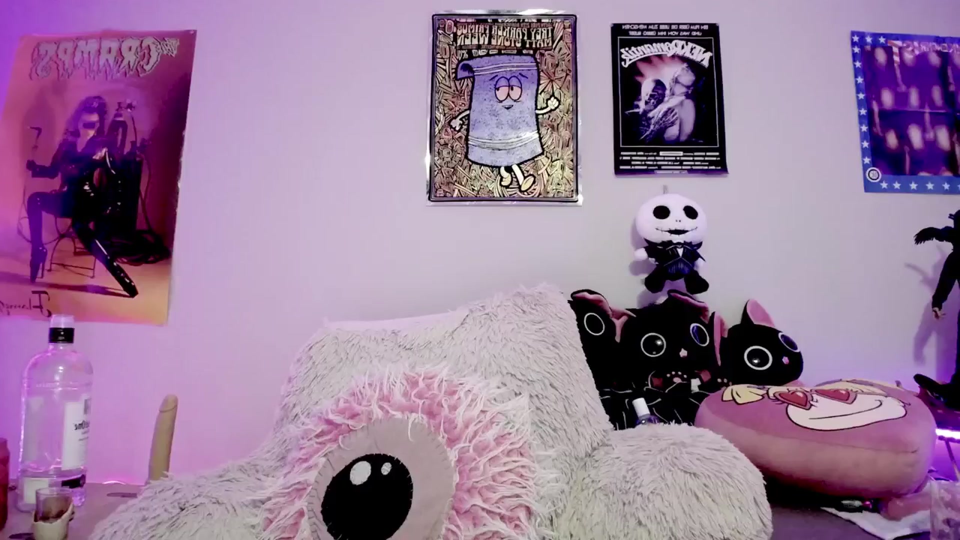 Gallery image thumbnail from DeVille's myfreecams stream on, 06/30/2024, 02:30 image 9 of 20