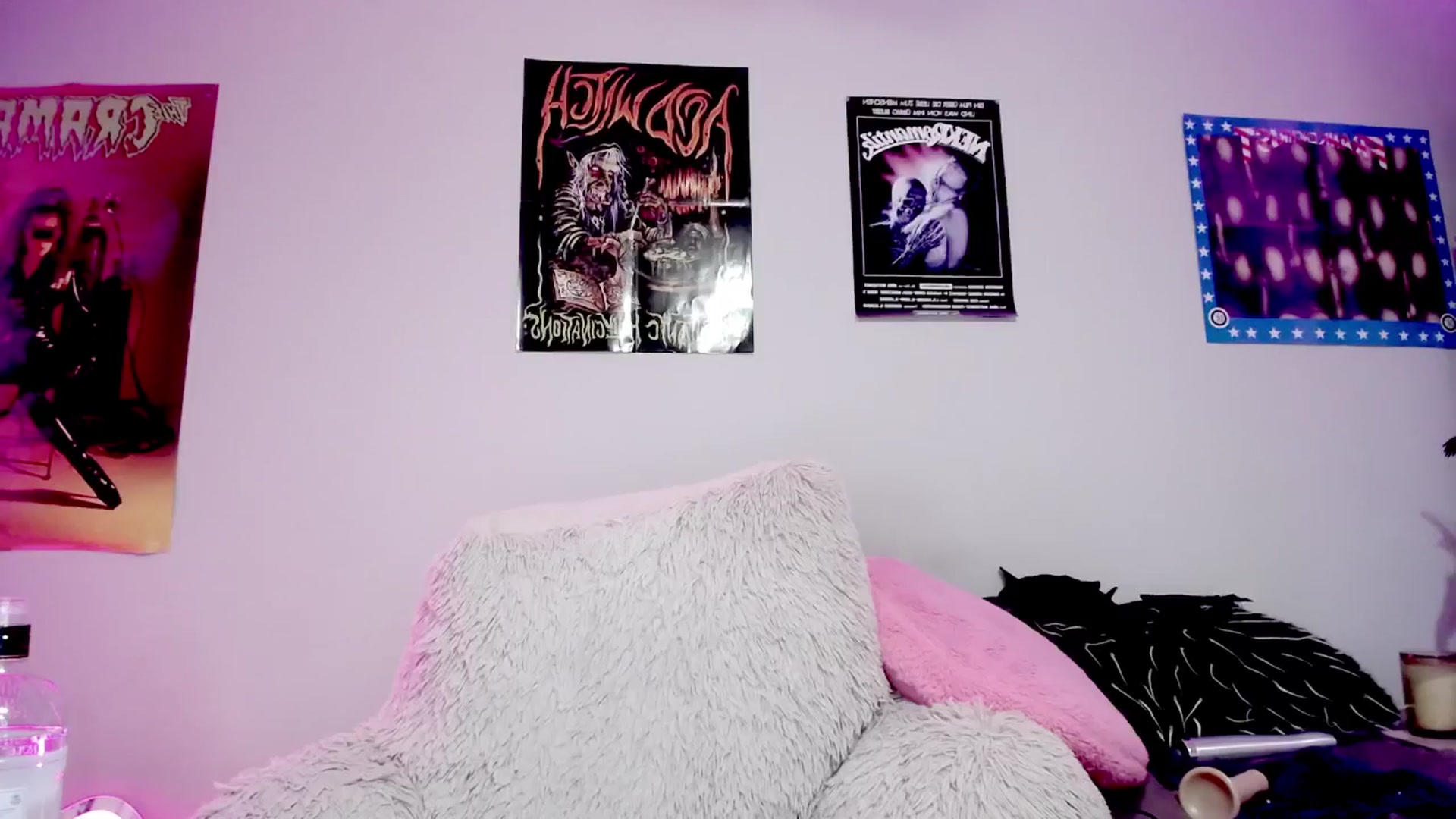 Gallery image thumbnail from DeVille's myfreecams stream on, 09/23/2025, 21:21 image 2 of 20