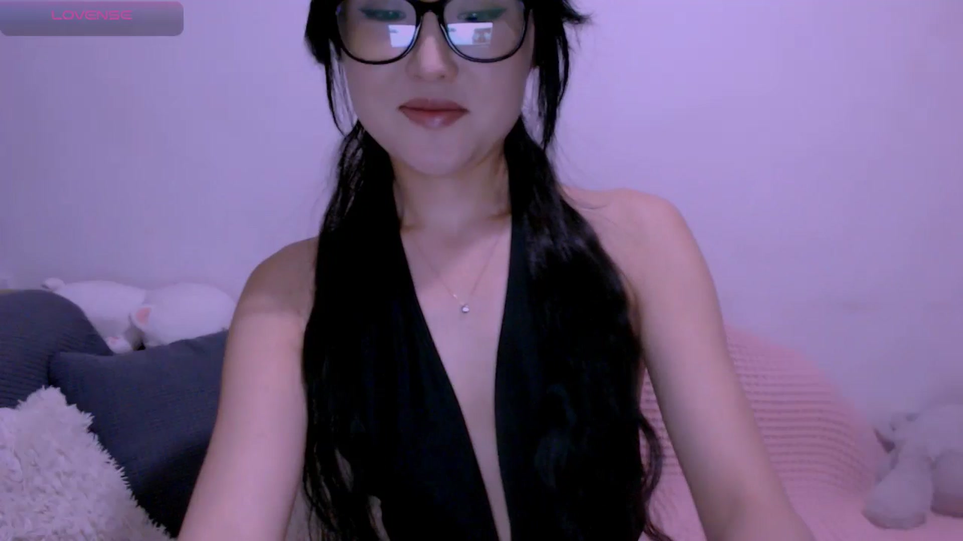 Gallery image thumbnail from DeVira_loveme's myfreecams stream on, 04/21/2025, 19:05 image 4 of 20