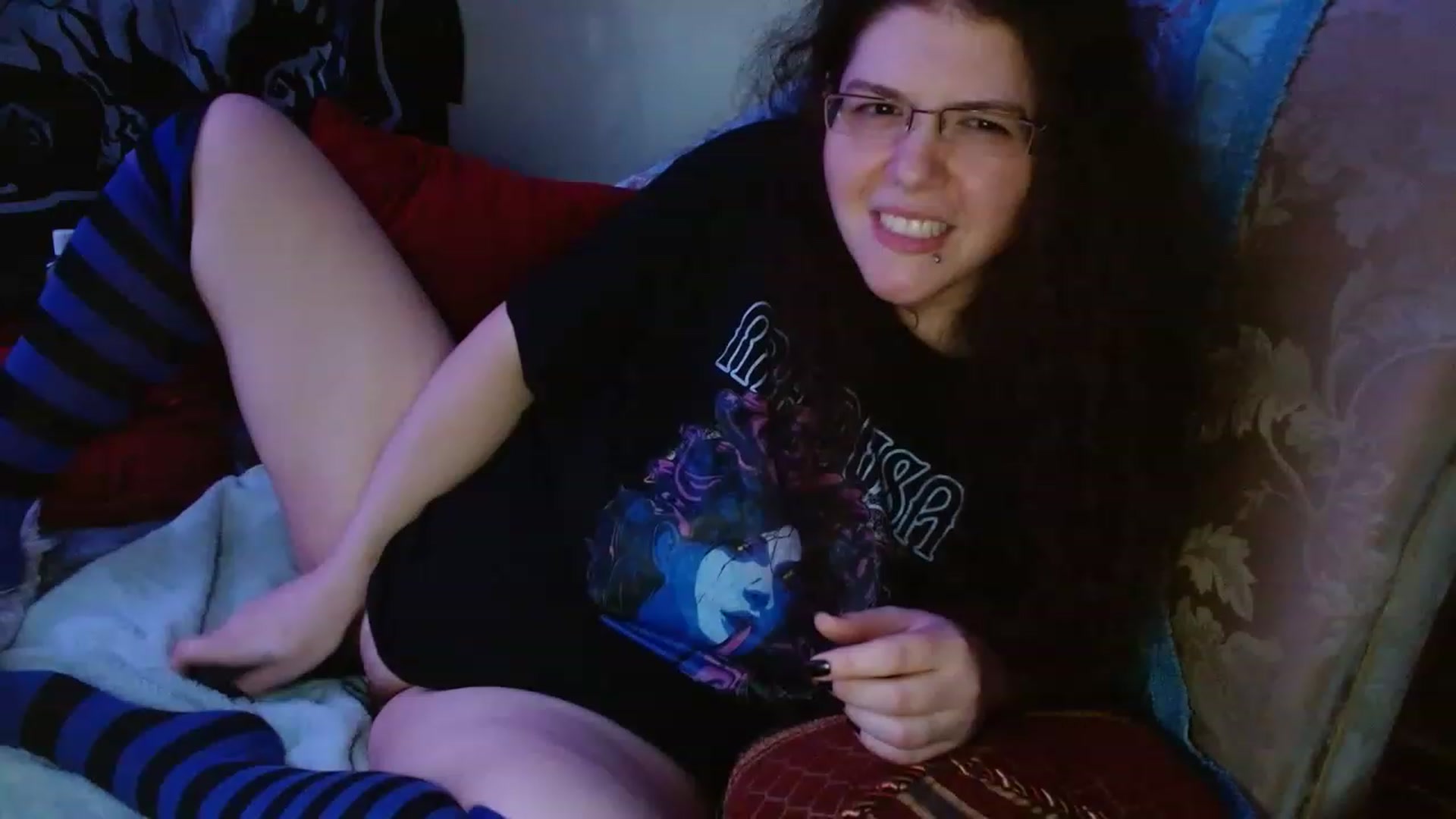 Gallery image thumbnail from DeaDonna's myfreecams stream on, 02/28/2023, 15:53 image 9 of 20