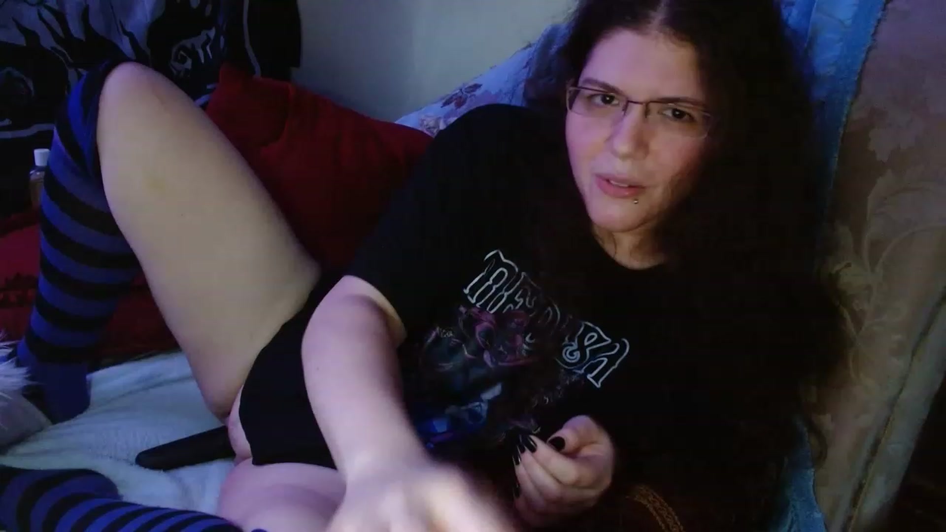 Gallery image thumbnail from DeaDonna's myfreecams stream on, 02/28/2023, 15:53 image 7 of 20