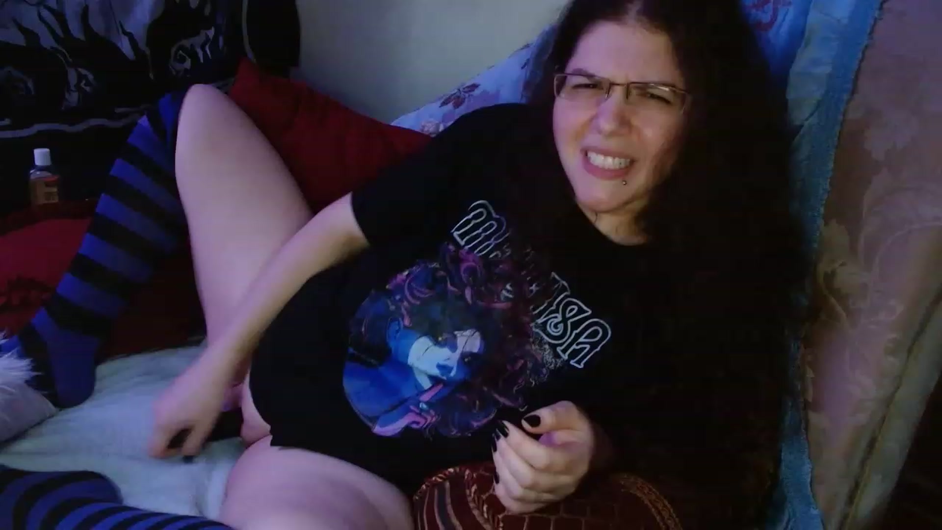 Gallery image thumbnail from DeaDonna's myfreecams stream on, 02/28/2023, 15:53 image 6 of 20