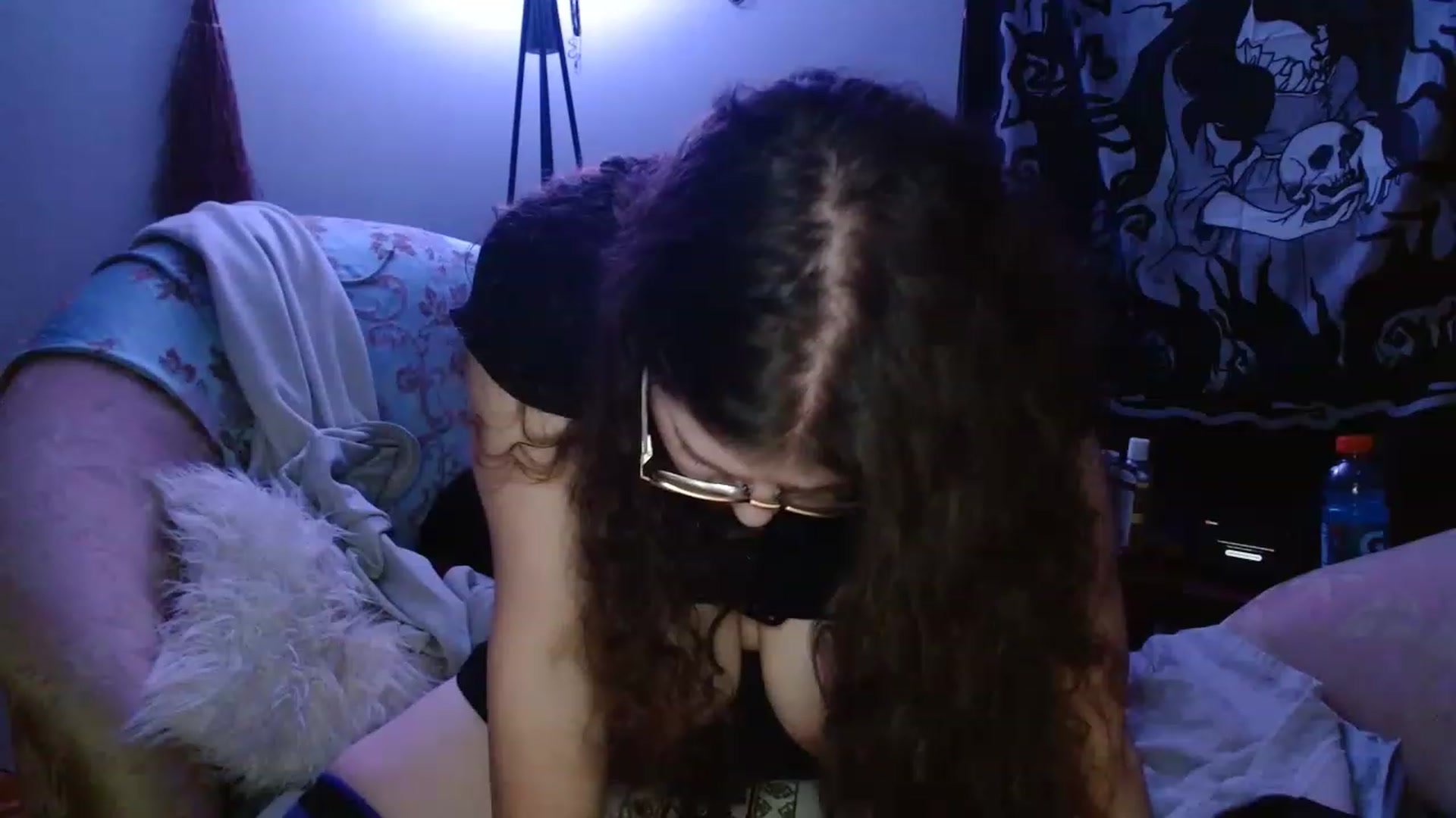 Gallery image thumbnail from DeaDonna's myfreecams stream on, 04/11/2023, 16:44 image 19 of 20