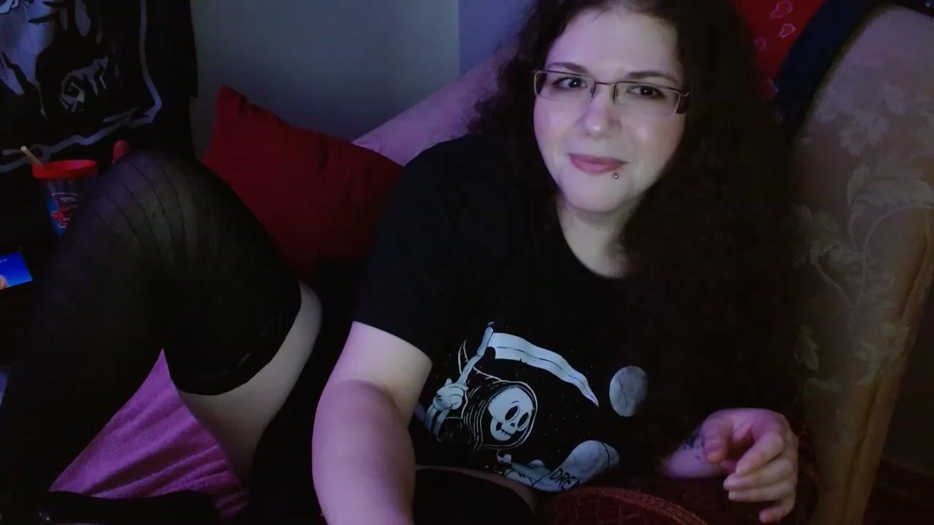 Gallery image thumbnail from DeaDonna's myfreecams stream on, 05/24/2023, 16:25 image 12 of 20