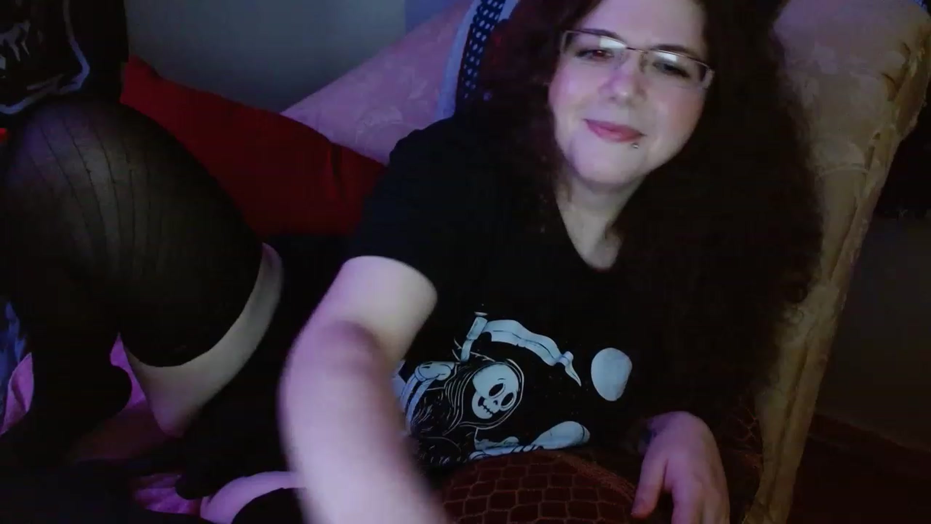Gallery image thumbnail from DeaDonna's myfreecams stream on, 05/24/2023, 16:25 image 5 of 20