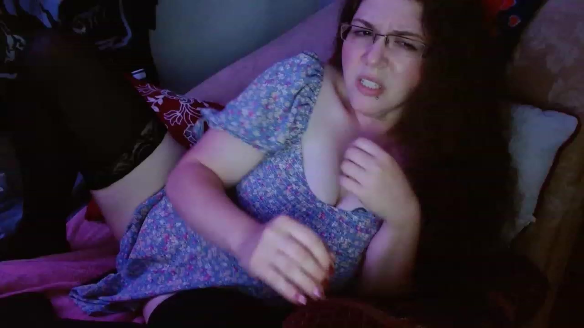 Gallery image thumbnail from DeaDonna's myfreecams stream on, 06/12/2023, 18:40 image 3 of 20