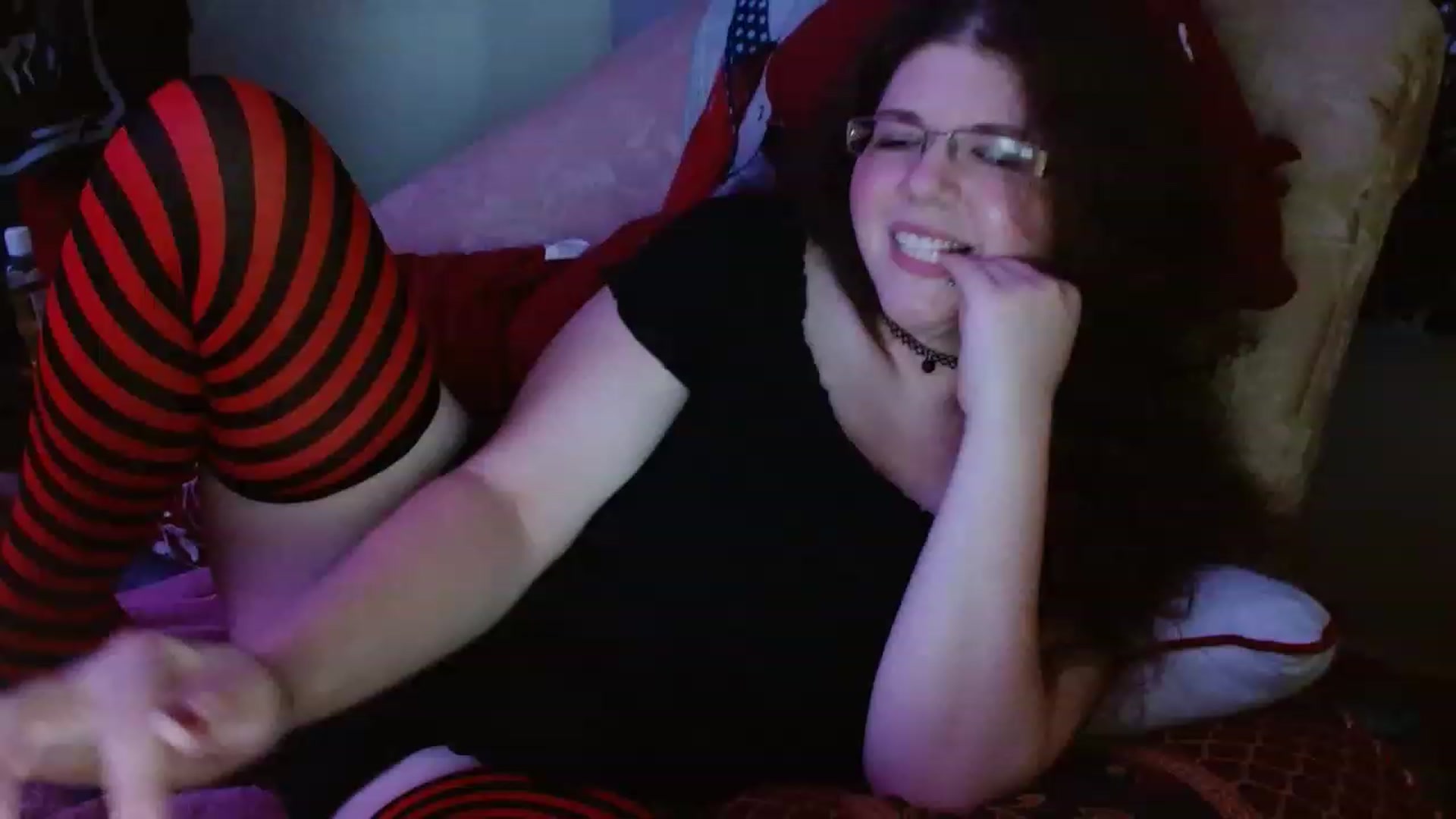 Gallery image thumbnail from DeaDonna's myfreecams stream on, 06/15/2023, 15:42 image 19 of 20
