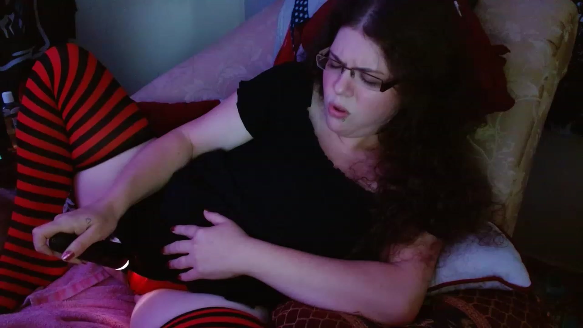 Gallery image thumbnail from DeaDonna's myfreecams stream on, 06/15/2023, 15:42 image 10 of 20