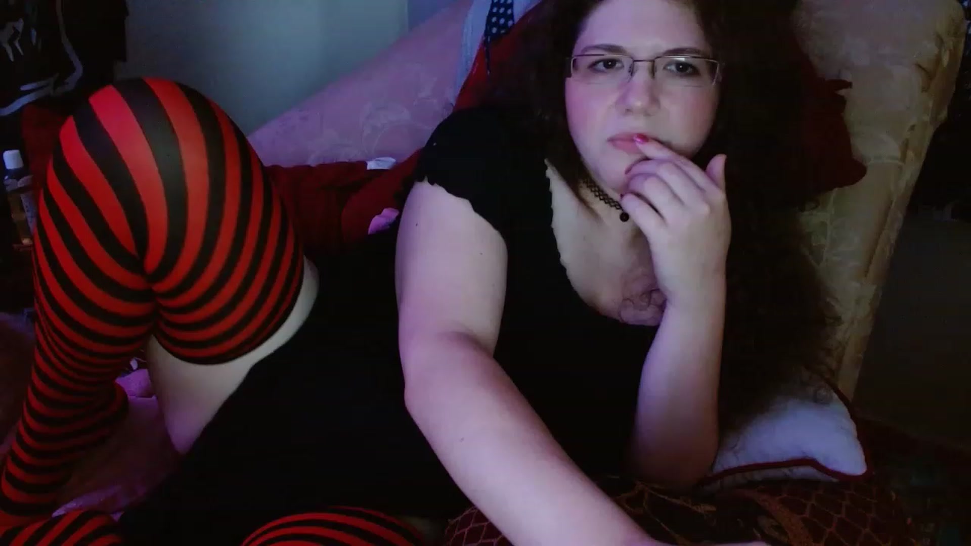 Gallery image thumbnail from DeaDonna's myfreecams stream on, 06/15/2023, 15:42 image 3 of 20