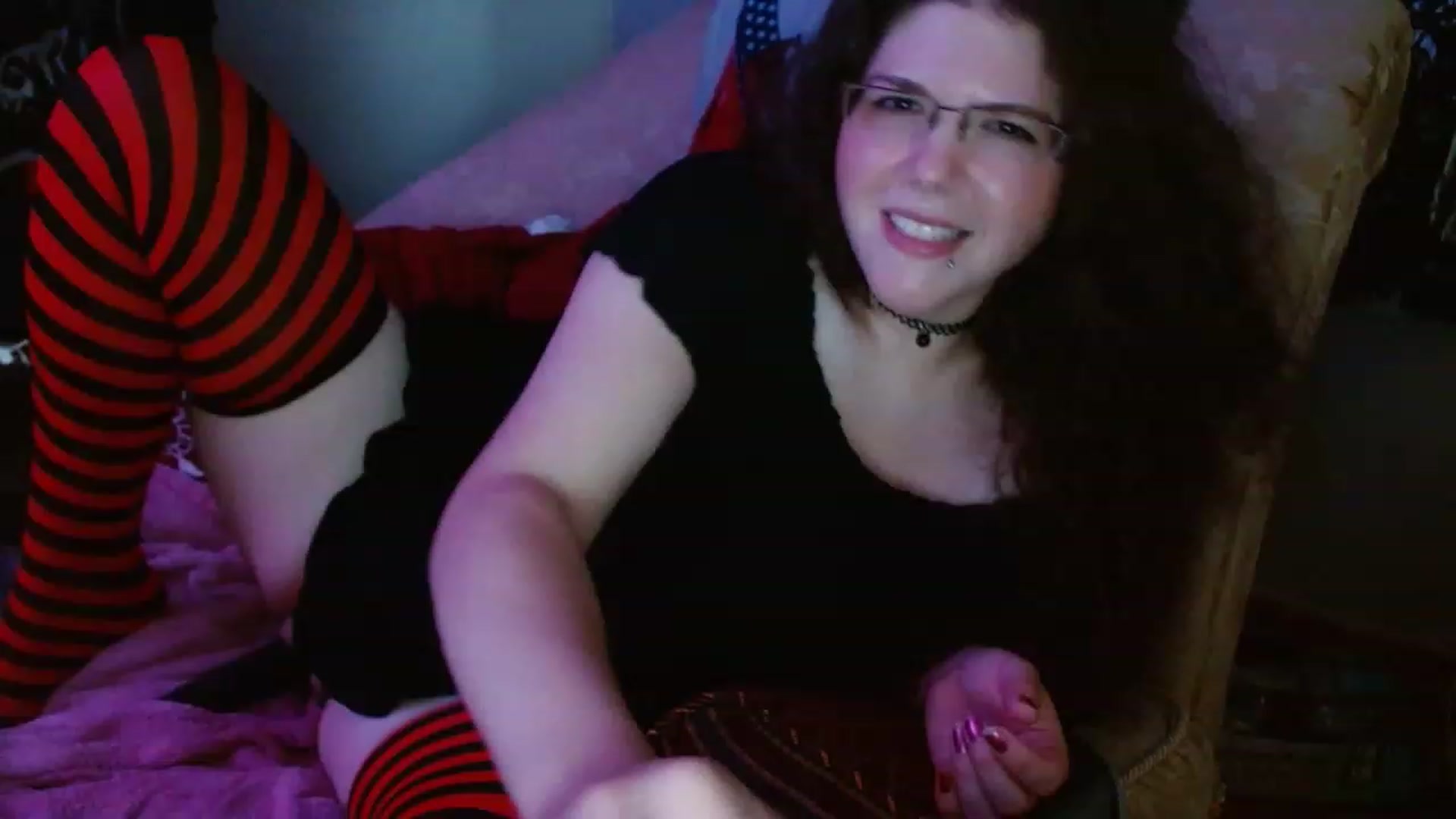 Gallery image thumbnail from DeaDonna's myfreecams stream on, 06/15/2023, 16:50 image 14 of 20