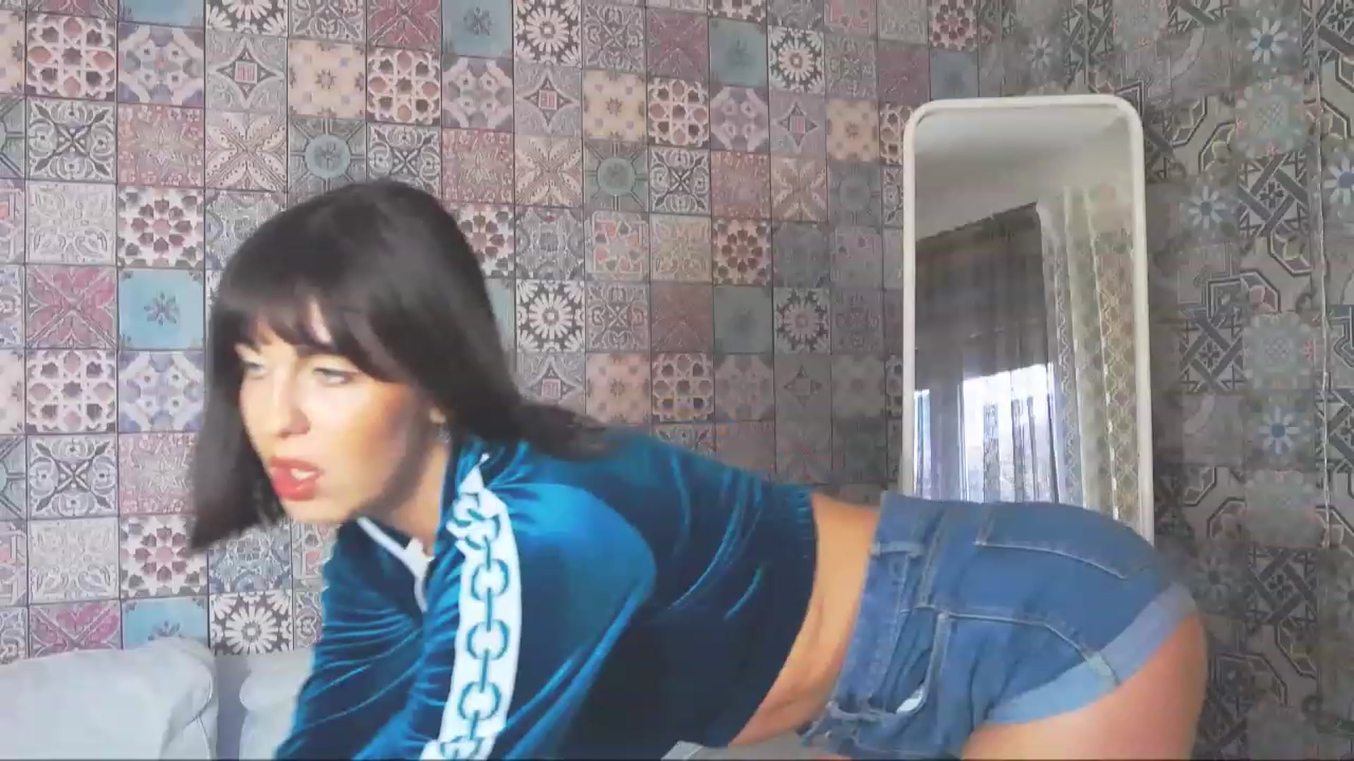 Gallery image thumbnail from DearButterfly's myfreecams stream on, 11/21/2022, 06:58 image 16 of 20