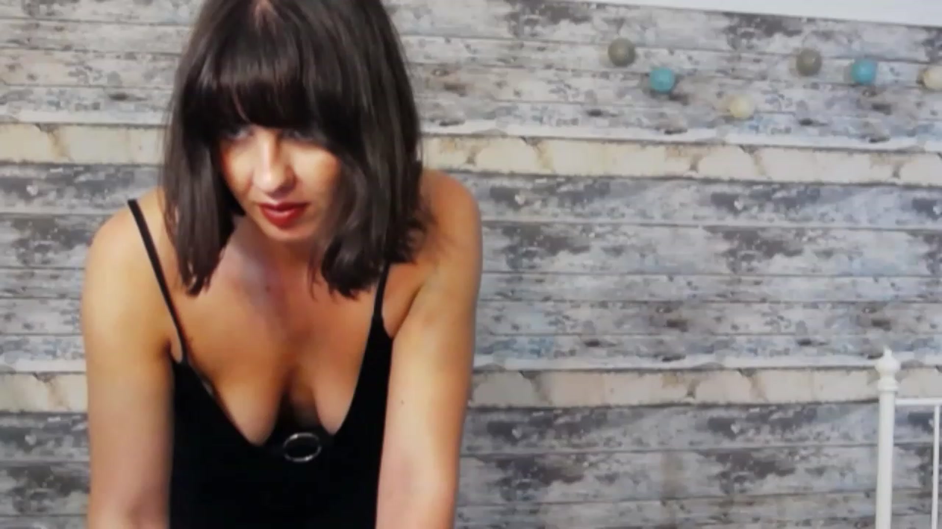 Gallery image thumbnail from DearButterfly's myfreecams stream on, 11/22/2022, 11:23 image 8 of 20