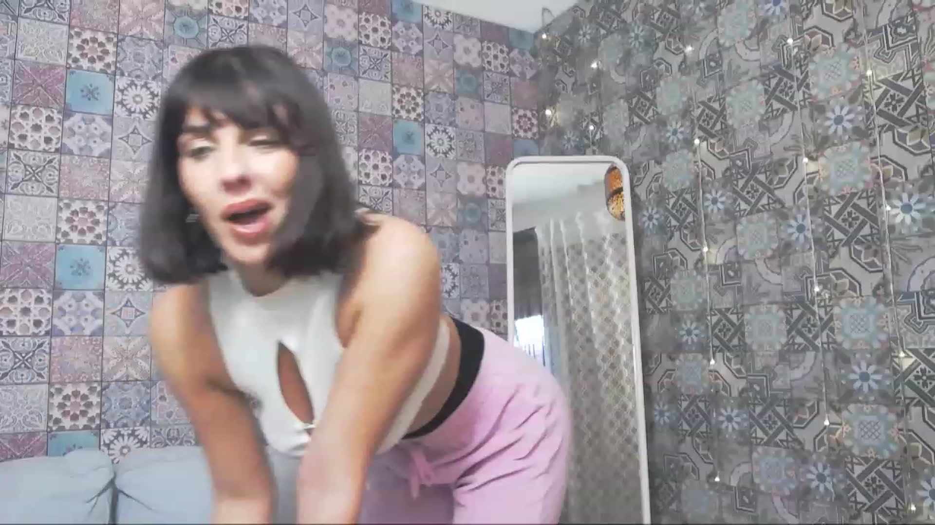 Gallery image thumbnail from DearButterfly's myfreecams stream on, 11/23/2022, 09:28 image 10 of 20