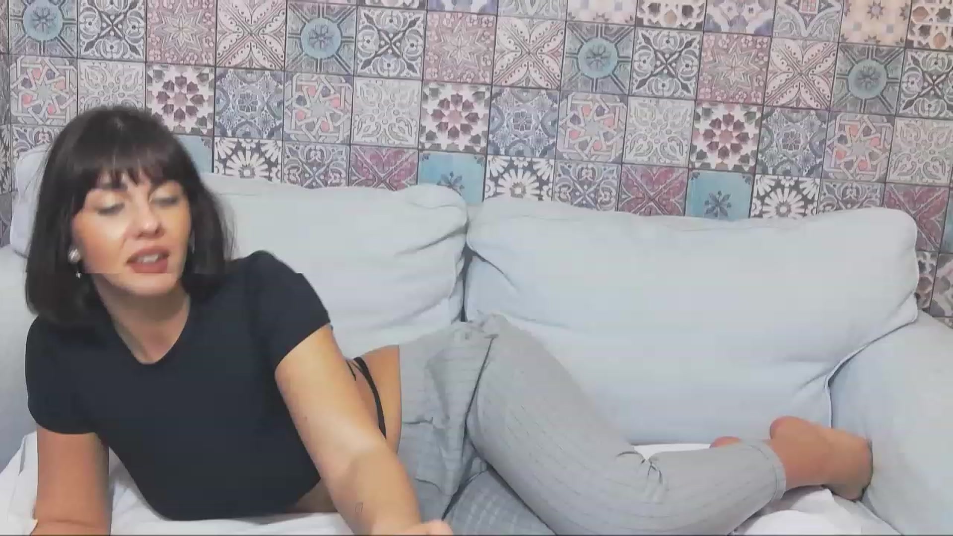 Gallery image thumbnail from DearButterfly's myfreecams stream on, 11/24/2022, 09:42 image 12 of 20