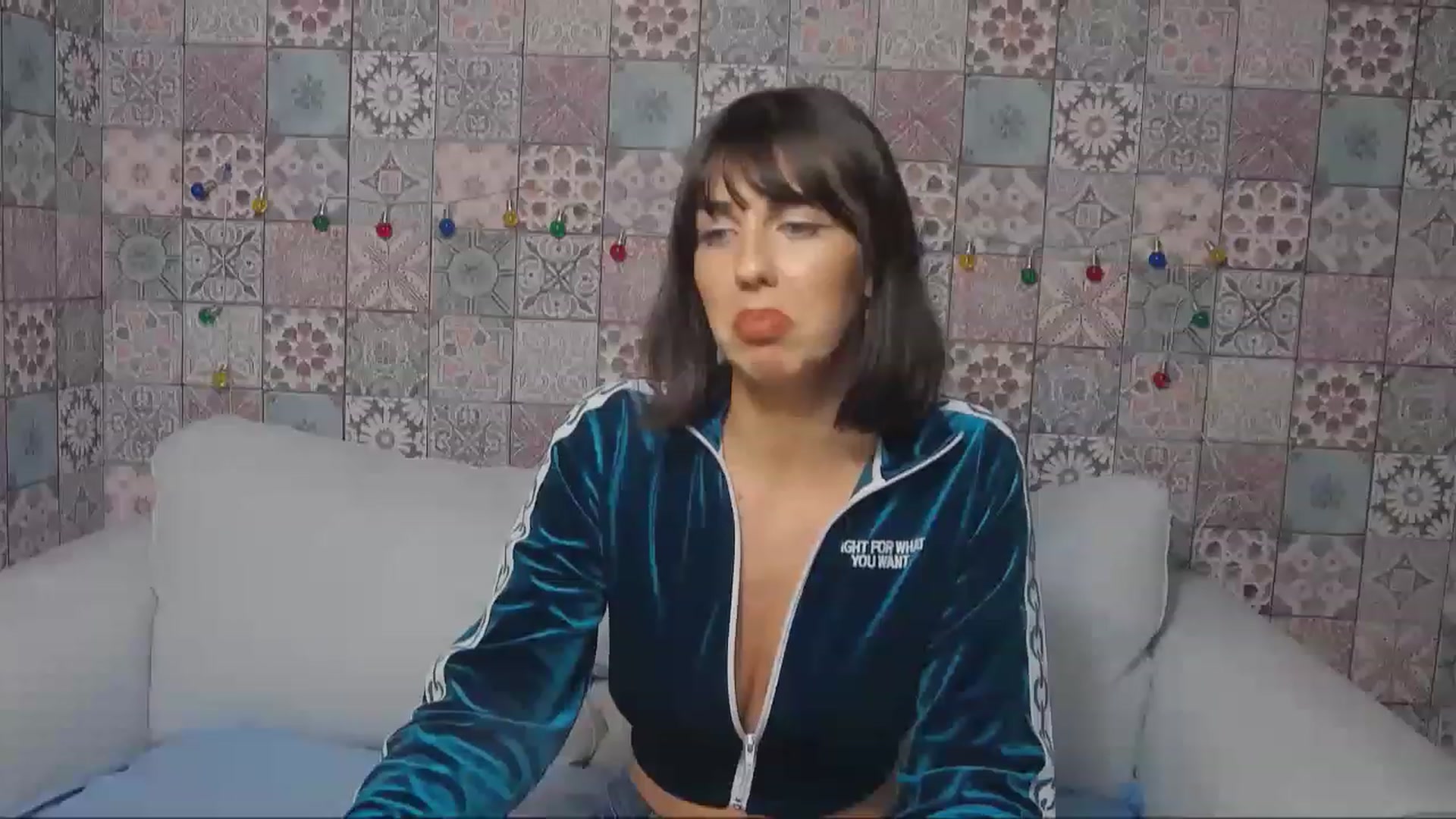 Gallery image thumbnail from DearButterfly's myfreecams stream on, 02/28/2023, 12:50 image 6 of 20