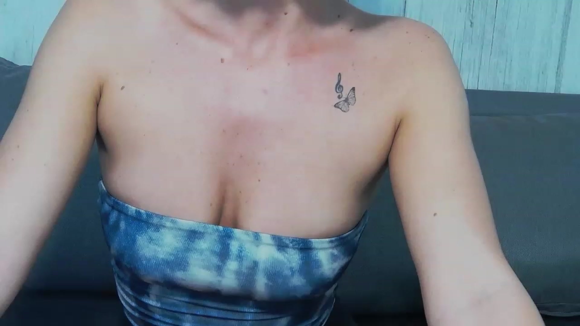 Gallery image thumbnail from DearButterfly's myfreecams stream on, 06/10/2023, 11:56 image 15 of 20