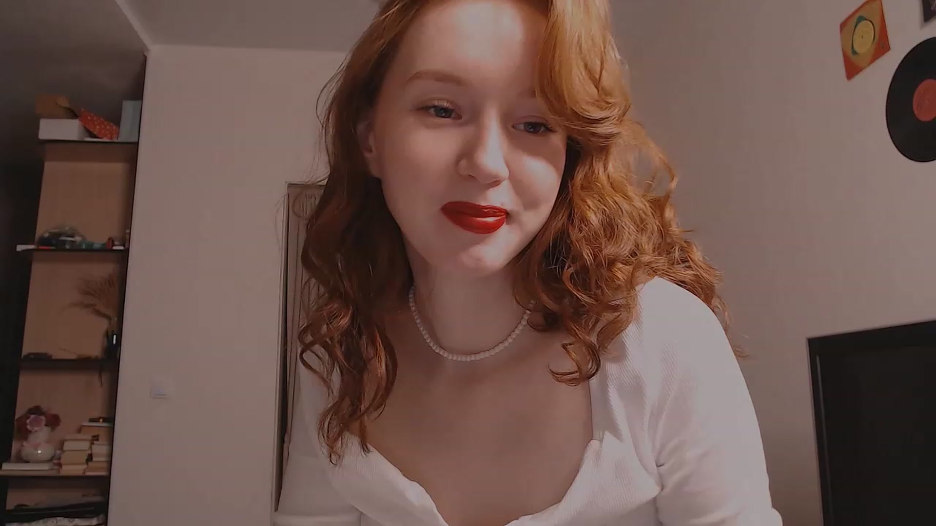 Gallery image thumbnail from DearSylvia's myfreecams stream on, 11/19/2022, 16:49 image 1 of 20