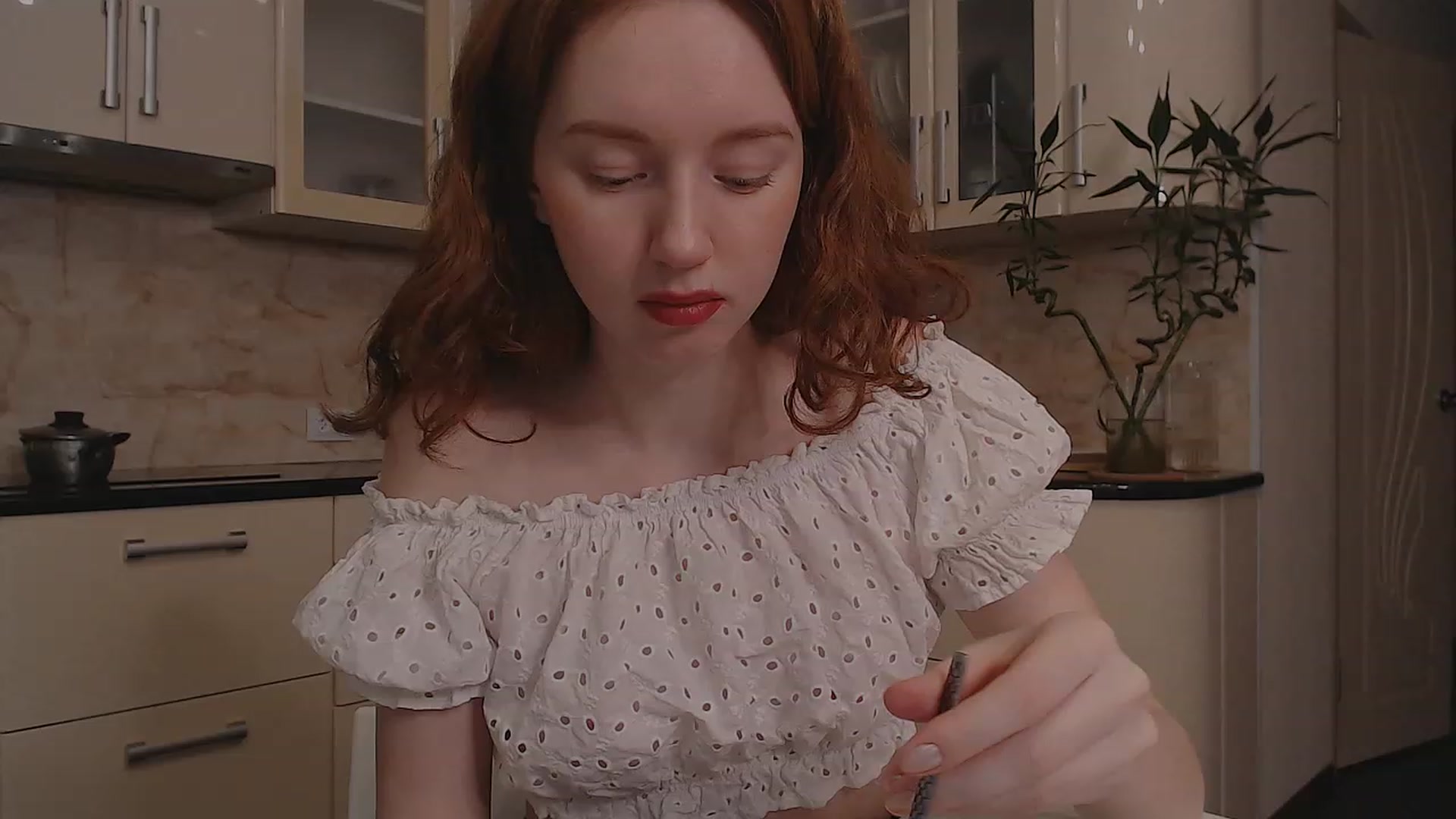 Gallery image thumbnail from DearSylvia's myfreecams stream on, 11/27/2022, 17:40 image 15 of 20