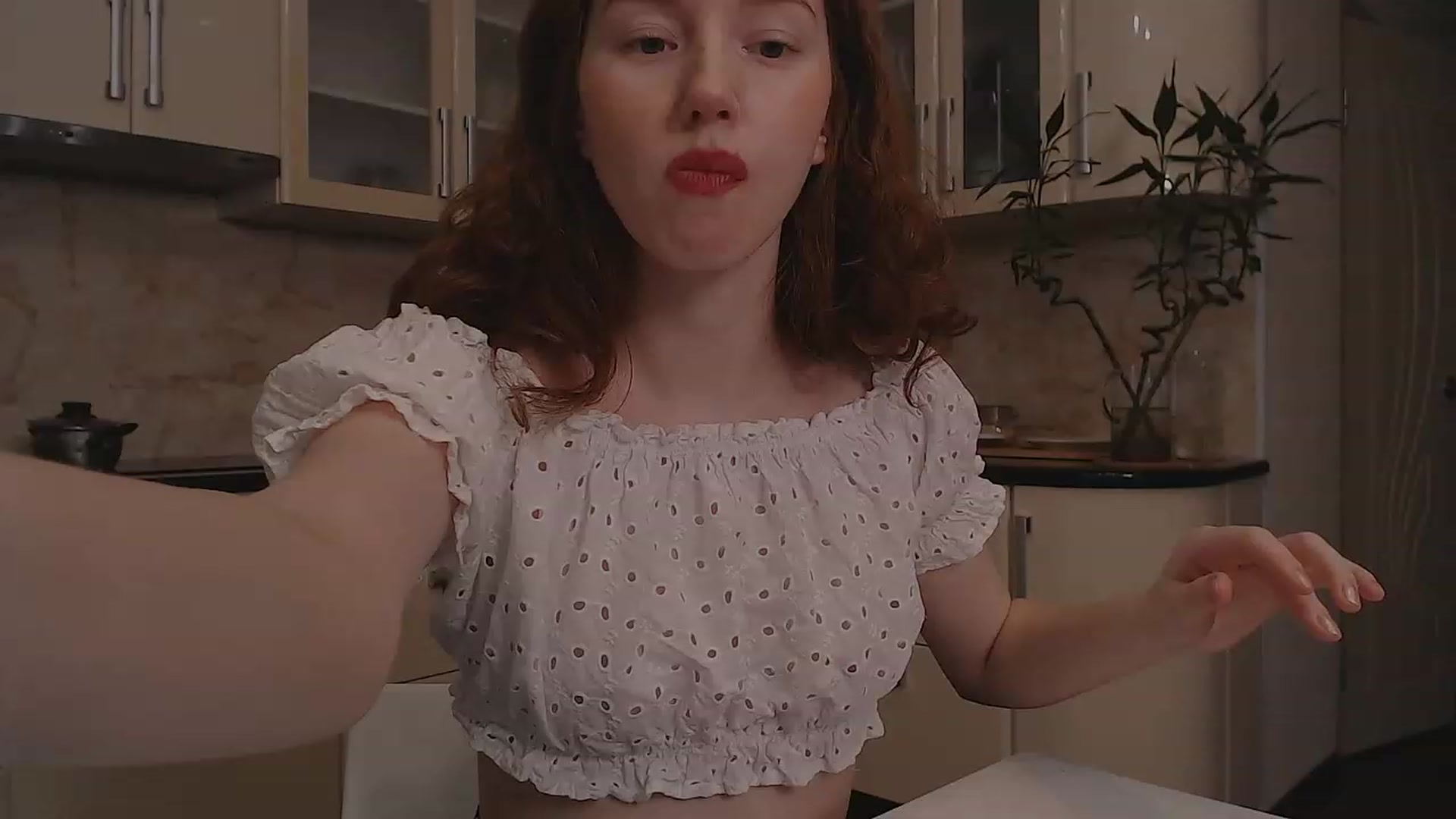 Gallery image thumbnail from DearSylvia's myfreecams stream on, 11/27/2022, 17:40 image 14 of 20