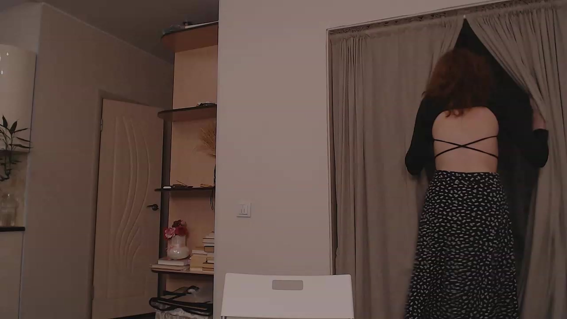 Gallery image thumbnail from DearSylvia's myfreecams stream on, 12/06/2022, 18:30 image 6 of 20