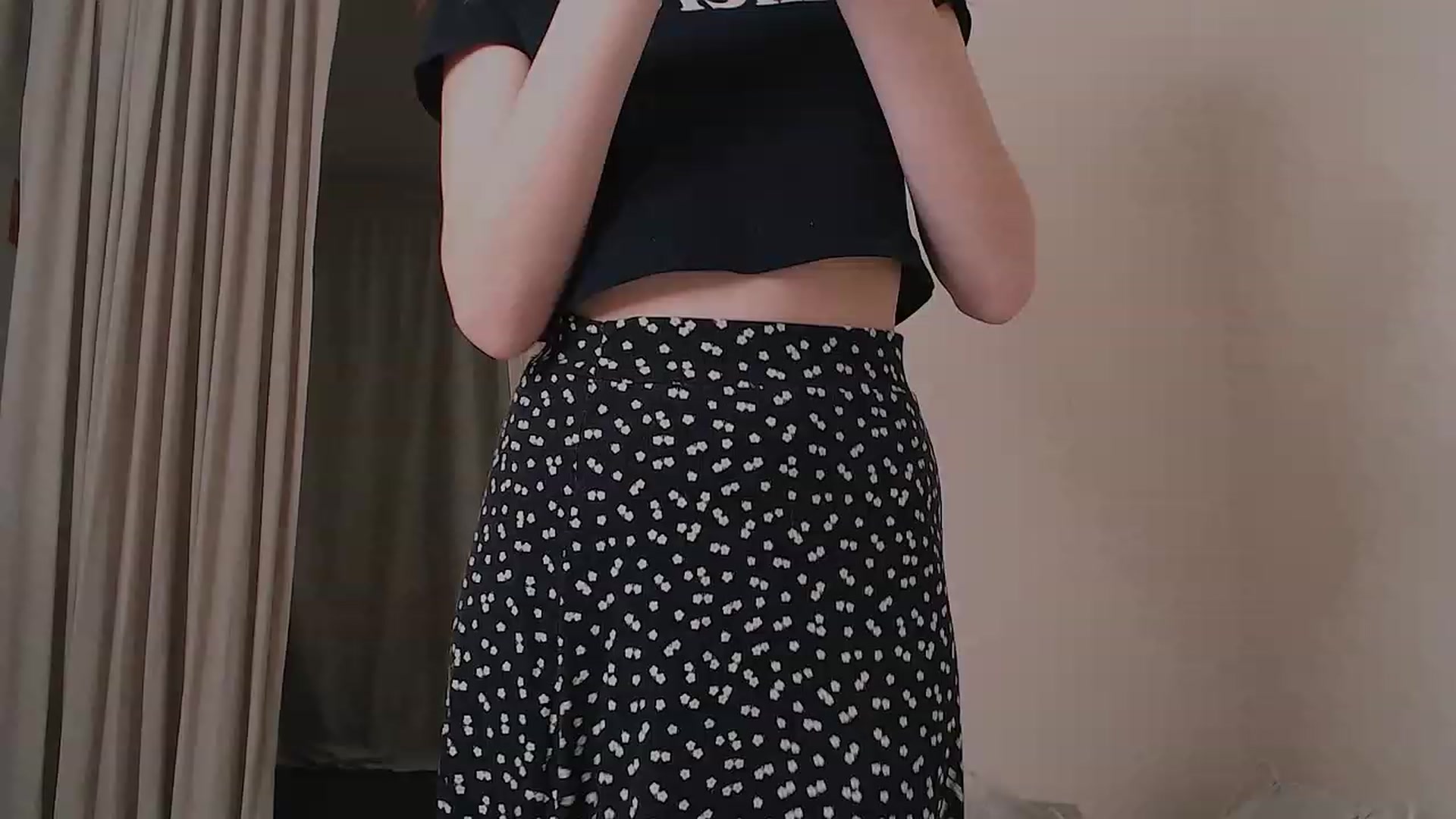 Gallery image thumbnail from DearSylvia's myfreecams stream on, 12/30/2022, 17:44 image 18 of 20